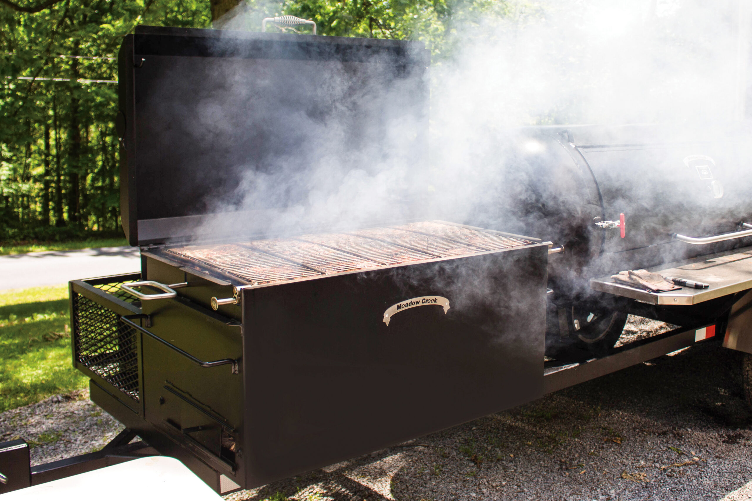 https://eshhardware.com/wp-content/uploads/2022/10/Chicken_Cooker_BBQ42_Trailer-scaled.jpg